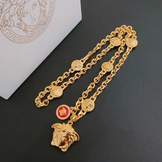 VERSACE ヴェルサーチェ 春夏のトレンド 2024SS ネックレス VERSACE ヴェルサーチェ 春夏のトレンド 2024SS ネックレス