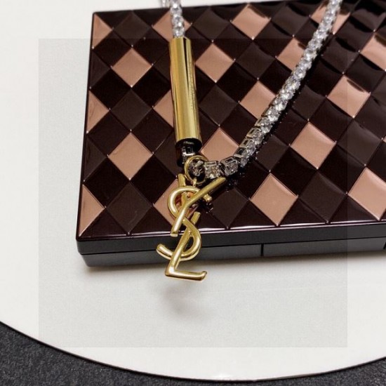 YSL イヴ サンローラン 最新で完売確実 2024SS ネックレス YSL イヴ サンローラン 最新で完売確実 2024SS ネックレス