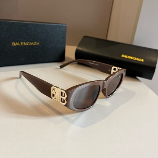 BALENCIAGA バレンシアガ 2024SS サングラス 毎シーズン人気が高い BALENCIAGA バレンシアガ 2024SS サングラス 毎シーズン人気が高い