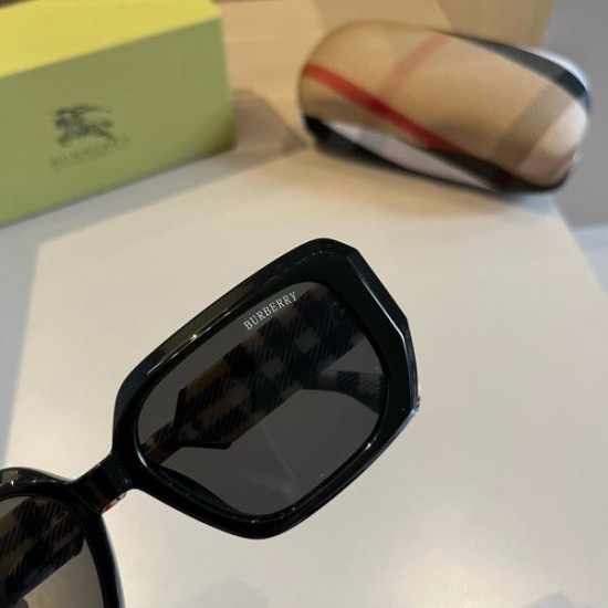 BURBERRY バーバリー 2024SS サングラス カジュアルで気分爽快 BURBERRY バーバリー 2024SS サングラス カジュアルで気分爽快