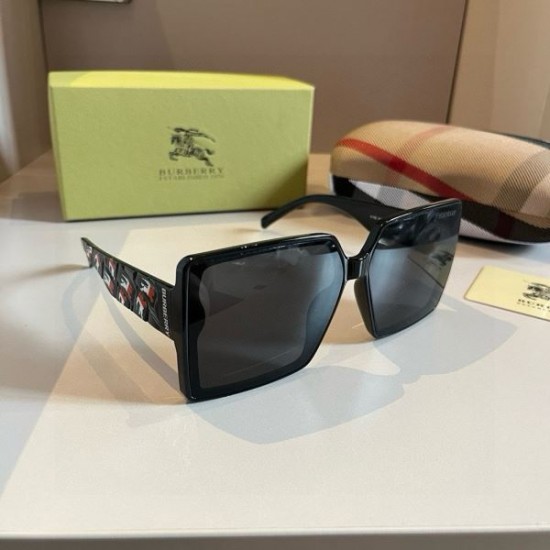 BURBERRY バーバリー 2024SS サングラス 一気にオシャレ上級者 BURBERRY バーバリー 2024SS サングラス 一気にオシャレ上級者