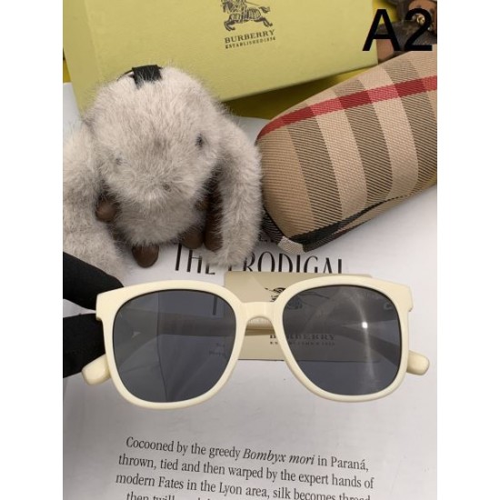BURBERRY バーバリー 2024SS サングラス おしゃれに着こなせる BURBERRY バーバリー 2024SS サングラス おしゃれに着こなせる