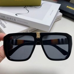 BURBERRY バーバリー 2024SS サングラス カジュアルに着こなし 
