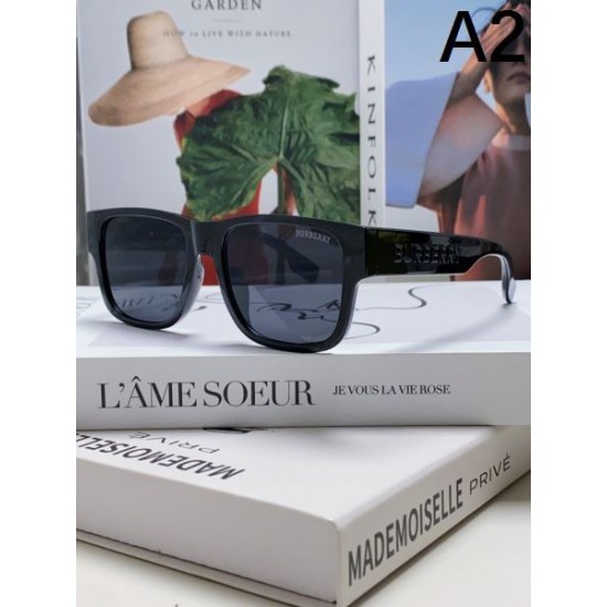 BURBERRY バーバリー 2024SS サングラス 好感度が高いアイテム BURBERRY バーバリー 2024SS サングラス 好感度が高いアイテム