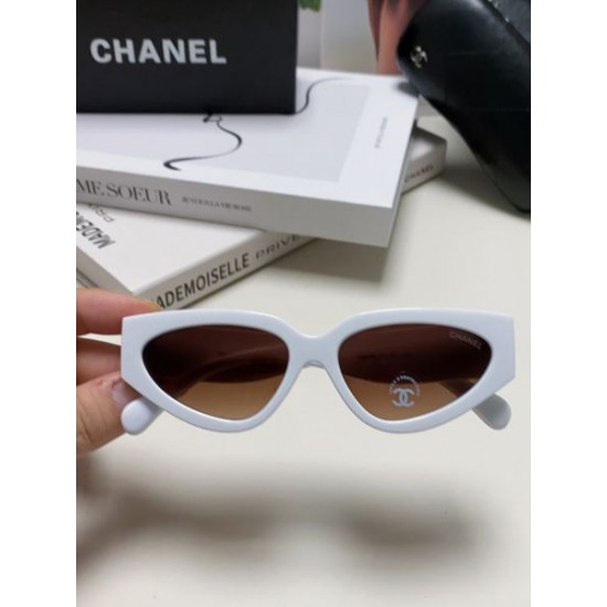 CHANEL シャネル 2024SS サングラス 抜け感のあるスタイルが完成 CHANEL シャネル 2024SS サングラス 抜け感のあるスタイルが完成
