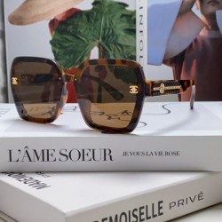CHANEL シャネル 2024SS サングラス 海外でも若者たちに大人気な