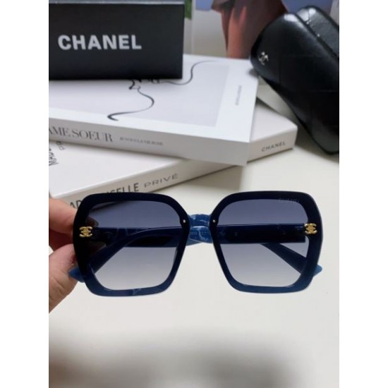 CHANEL シャネル 2024SS サングラス 海外でも若者たちに大人気な CHANEL シャネル 2024SS サングラス 海外でも若者たちに大人気な