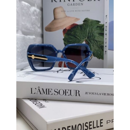 CHANEL シャネル 2024SS サングラス 海外でも若者たちに大人気な CHANEL シャネル 2024SS サングラス 海外でも若者たちに大人気な