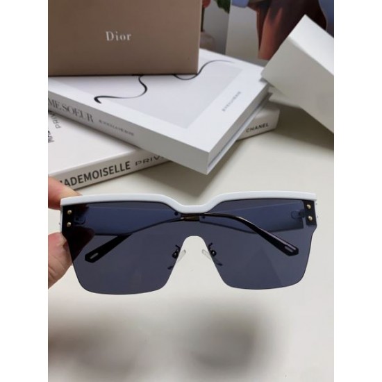DIOR ディオール 2024SS サングラス 上品なカジュアルコーデに DIOR ディオール 2024SS サングラス 上品なカジュアルコーデに