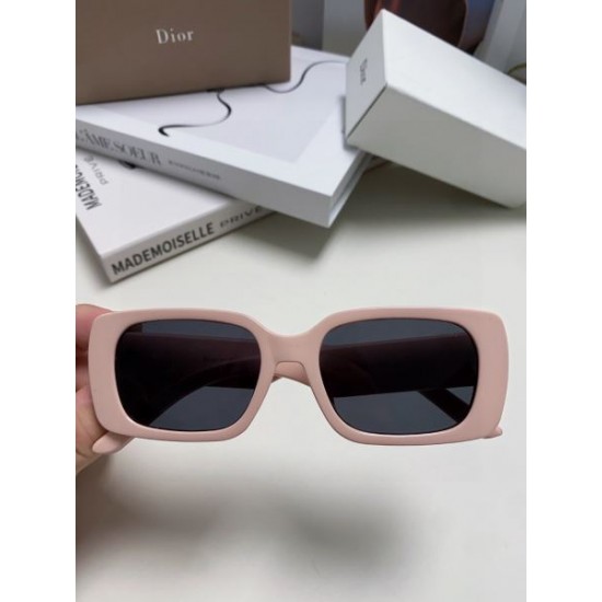 DIOR ディオール 2024SS サングラス 上品カジュアルな雰囲気に DIOR ディオール 2024SS サングラス 上品カジュアルな雰囲気に