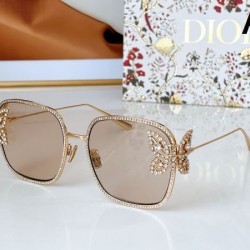 DIOR ディオール 2024SS サングラス きれいめな印象で着こなし