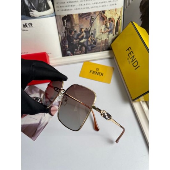 FENDI フェンデイ 2024SS サングラス 人気沸騰中!おしゃれ新品 FENDI フェンデイ 2024SS サングラス 人気沸騰中!おしゃれ新品