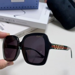 GUCCI グッチ 2024SS サングラス ストリートに溢れるウェア