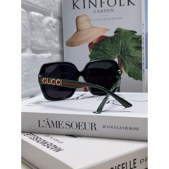 GUCCI グッチ 2024SS サングラス ストリートに溢れるウェア GUCCI グッチ 2024SS サングラス ストリートに溢れるウェア