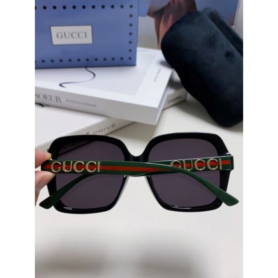 GUCCI グッチ 2024SS サングラス ストリートに溢れるウェア GUCCI グッチ 2024SS サングラス ストリートに溢れるウェア