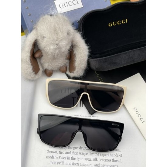 GUCCI グッチ 2024SS サングラス 海外セレブが注目アイテム GUCCI グッチ 2024SS サングラス 海外セレブが注目アイテム