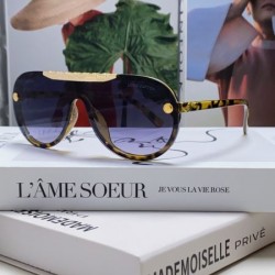 LOUIS VUITTON ルイヴィトン 2024SS サングラス 涼しげなデザイン