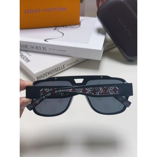 LOUIS VUITTON ルイヴィトン 2024SS サングラス 個性的になりすぎ LOUIS VUITTON ルイヴィトン 2024SS サングラス 個性的になりすぎ