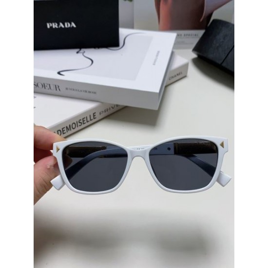 PRADA プラダ 2024SS サングラス 著名人やセレブも愛用する PRADA プラダ 2024SS サングラス 著名人やセレブも愛用する