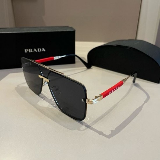 PRADA プラダ 2024SS サングラス とっても夏らしいアイテム PRADA プラダ 2024SS サングラス とっても夏らしいアイテム