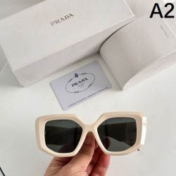 PRADA プラダ 2024SS サングラス デイリー使いに実用性抜群