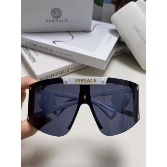 VERSACE ヴェルサーチェ 2024SS サングラス おしゃれを楽しむ! VERSACE ヴェルサーチェ 2024SS サングラス おしゃれを楽しむ!