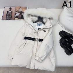 PRADA プラダ レディース 用ダウンジャケット 2024FW 根強い人気定番商品