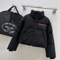 PRADA プラダ レディース 用ダウンジャケット 2024FW カジュアル感を出す