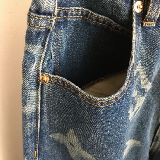 LOUIS VUITTON ルイヴィトン ジーパン 2024FW 大人気カラー入荷! LOUIS VUITTON ルイヴィトン ジーパン 2024FW 大人気カラー入荷!