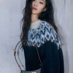 CELINE セリーヌ セーター 2024FW ファッションの最先端！