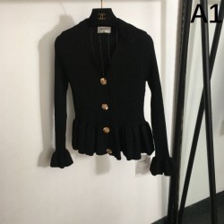 CHANEL シャネル カーディガン 2024FW 魅力の詰まったスタイル