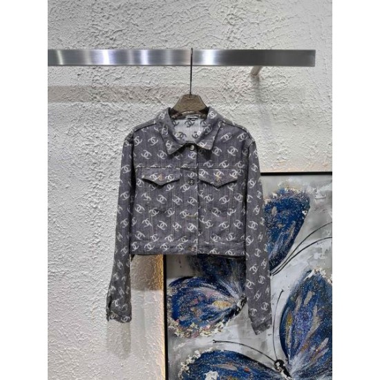 CHANEL シャネル デニムコート 2024FW 都会的な印象のスタイル CHANEL シャネル デニムコート 2024FW 都会的な印象のスタイル