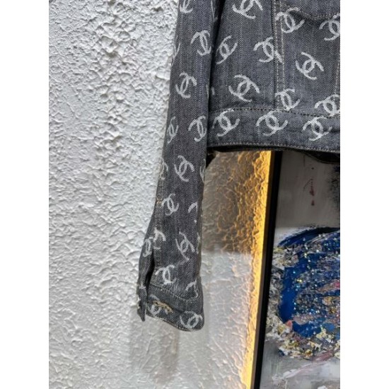 CHANEL シャネル デニムコート 2024FW 都会的な印象のスタイル CHANEL シャネル デニムコート 2024FW 都会的な印象のスタイル