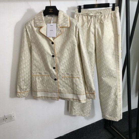 DIOR ディオール 上下セット 2024FW 今季はファション感漂う DIOR ディオール 上下セット 2024FW 今季はファション感漂う