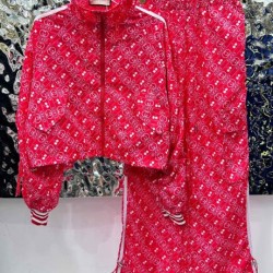 GUCCI グッチ 上下セット 2024FW 存在感ばっちりなアイテム