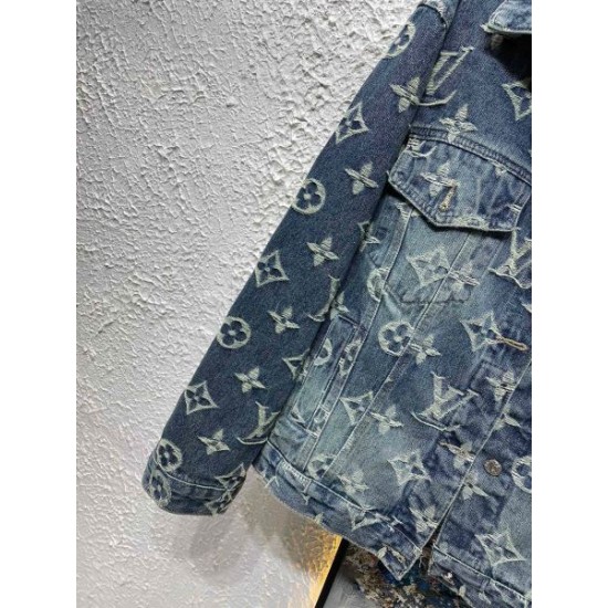 LOUIS VUITTON ルイヴィトン デニムコート 2024FW おしゃれを楽しむ! LOUIS VUITTON ルイヴィトン デニムコート 2024FW おしゃれを楽しむ!