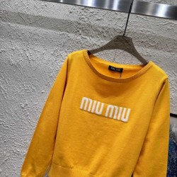 MIU MIU ミュウミュウ プルオーバーニット 2024FW 新作愛用セレブ多数