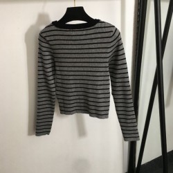 MIU MIU ミュウミュウ プルオーバーニット 2024FW 秋冬入荷絶対欲しい
