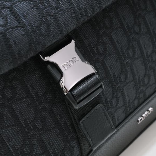 2024FW ショルダーバッグ DIOR ディオール 引き続き注目のスタイル 2024FW ショルダーバッグ DIOR ディオール 引き続き注目のスタイル
