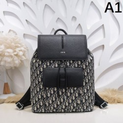 2024FW バックパック DIOR ディオール この秋は目を引くスタイル