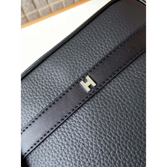 2024FW ショルダーバッグ HERMES エルメス カジュアルさが強すぎる 2024FW ショルダーバッグ HERMES エルメス カジュアルさが強すぎる