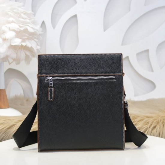 2024FW ショルダーバッグ HERMES エルメス 新作カジュアルコーデに