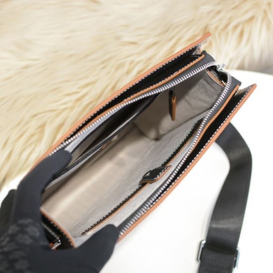 2024FW ショルダーバッグ HERMES エルメス 新作カジュアルコーデに