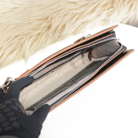 2024FW クラッチバッグ HERMES エルメス オシャレだけど疲れない 2024FW クラッチバッグ HERMES エルメス オシャレだけど疲れない