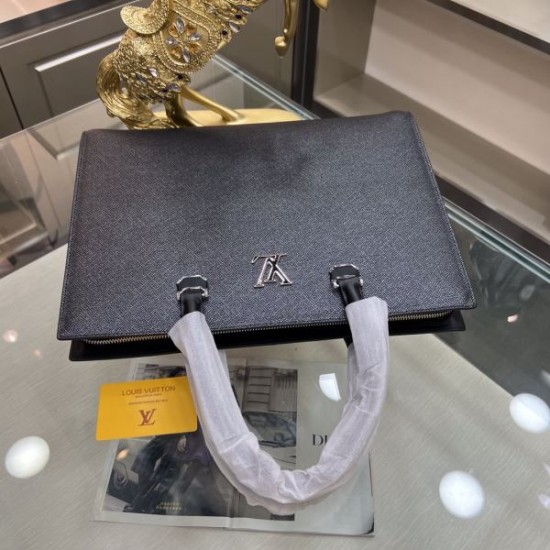 2024FW ブリーフケース LOUIS VUITTON ルイヴィトン 最新で完売確実 2024FW ブリーフケース LOUIS VUITTON ルイヴィトン 最新で完売確実