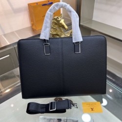 2024FW ブリーフケース LOUIS VUITTON ルイヴィトン 絶対購入したい