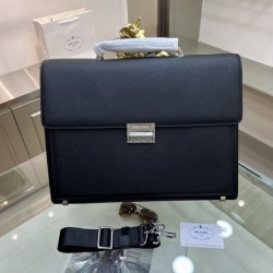 2024FW ブリーフケース PRADA プラダ 大注目国内完売数量限定