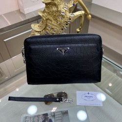 2024FW クラッチバッグ PRADA プラダ この秋冬注目のトップス 