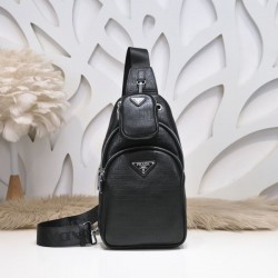 2024FW チェストバッグ PRADA プラダ 相性が良く断然オススメ