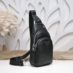 2024FW チェストバッグ PRADA プラダ 相性が良く断然オススメ